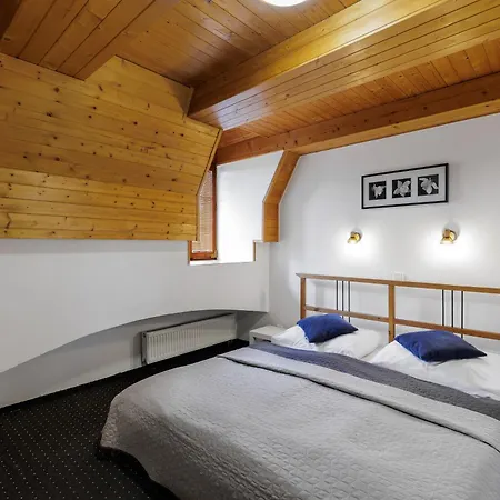 Hotel Bella