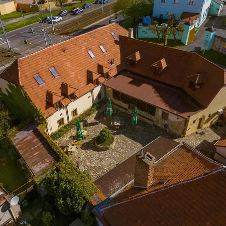 Hotel Bella 3*