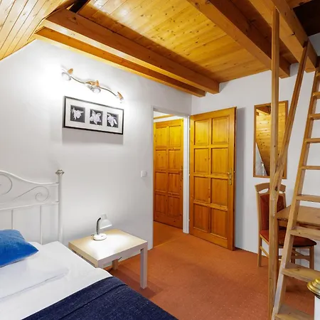 Hotel Bella 3*
