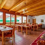Hotel Bella